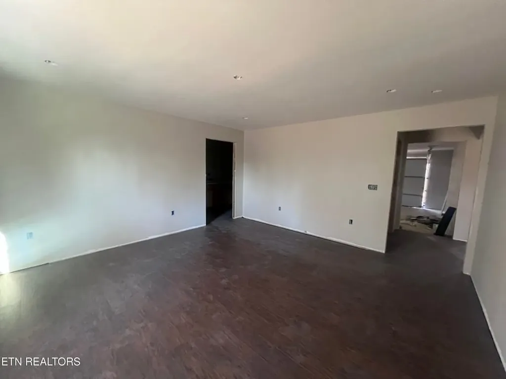 512 Street Anthony Drive Jamestown TN 38556