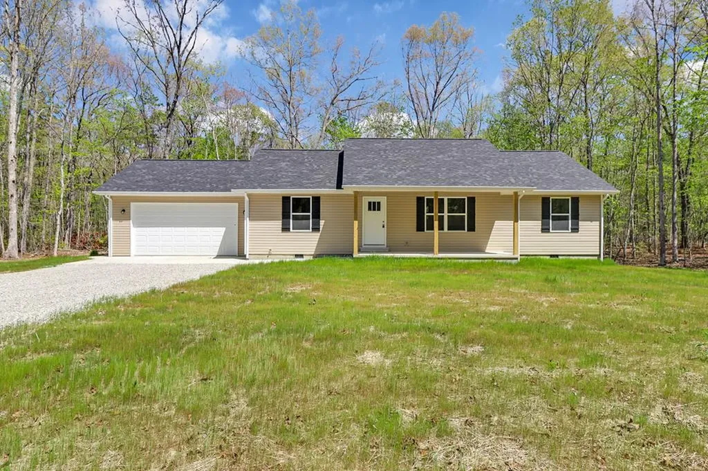 133 Jay Loop Jamestown TN 38556