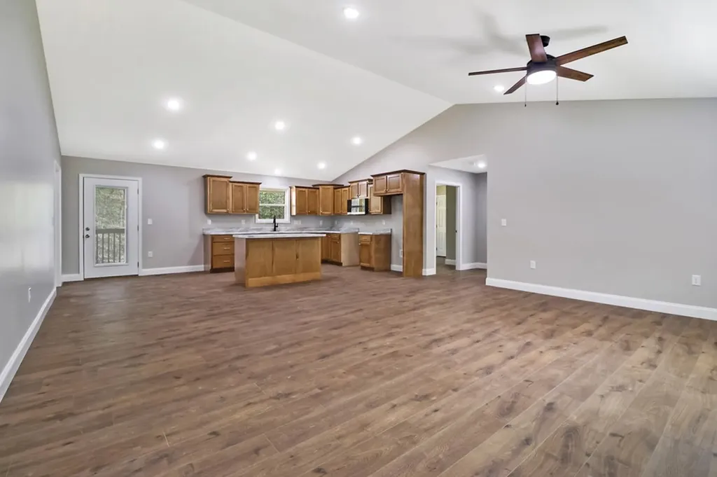 133 Jay Loop Jamestown TN 38556