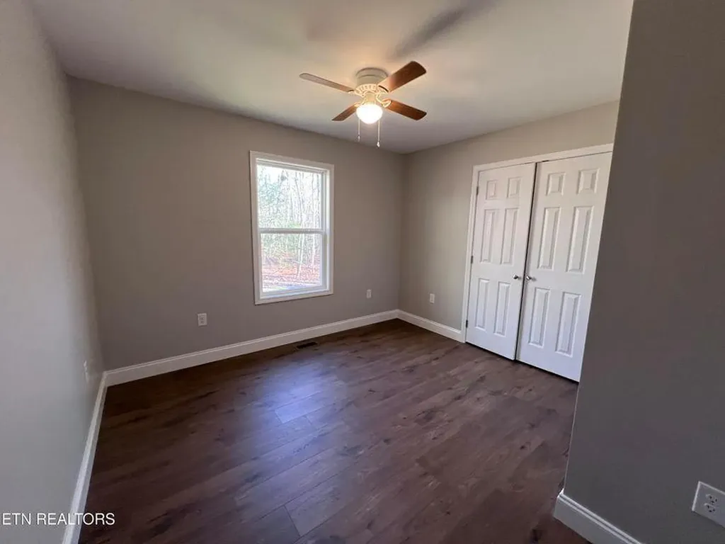 133 Jay Loop Jamestown TN 38556