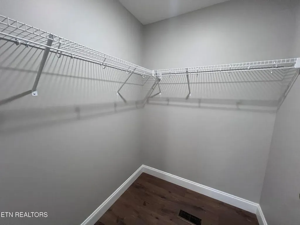 133 Jay Loop Jamestown TN 38556