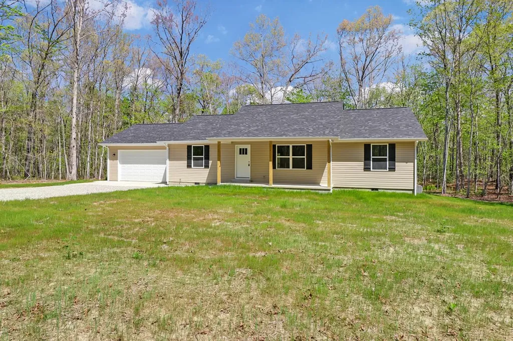 133 Jay Loop Jamestown TN 38556