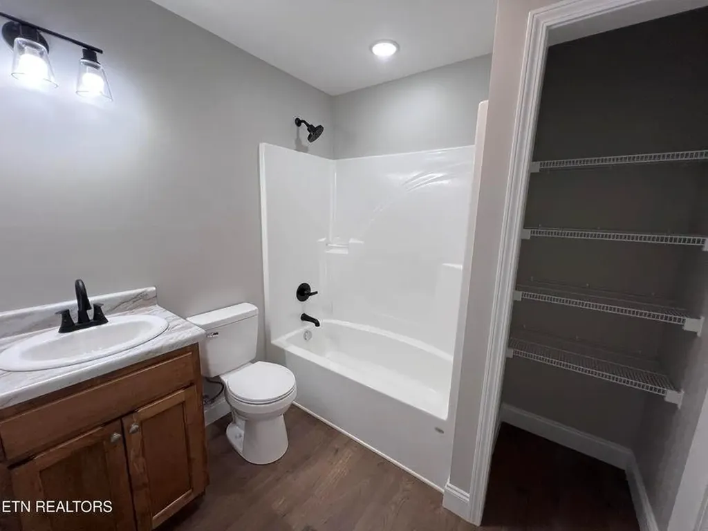 133 Jay Loop Jamestown TN 38556