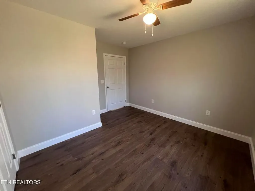 133 Jay Loop Jamestown TN 38556