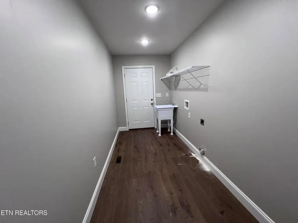 133 Jay Loop Jamestown TN 38556