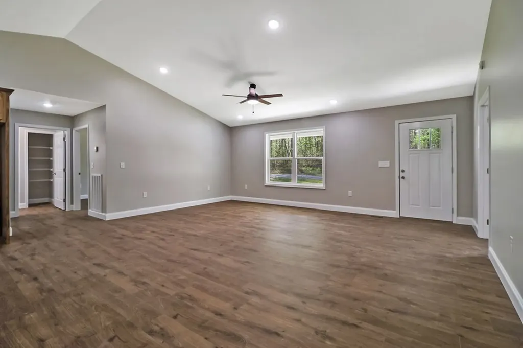 133 Jay Loop Jamestown TN 38556