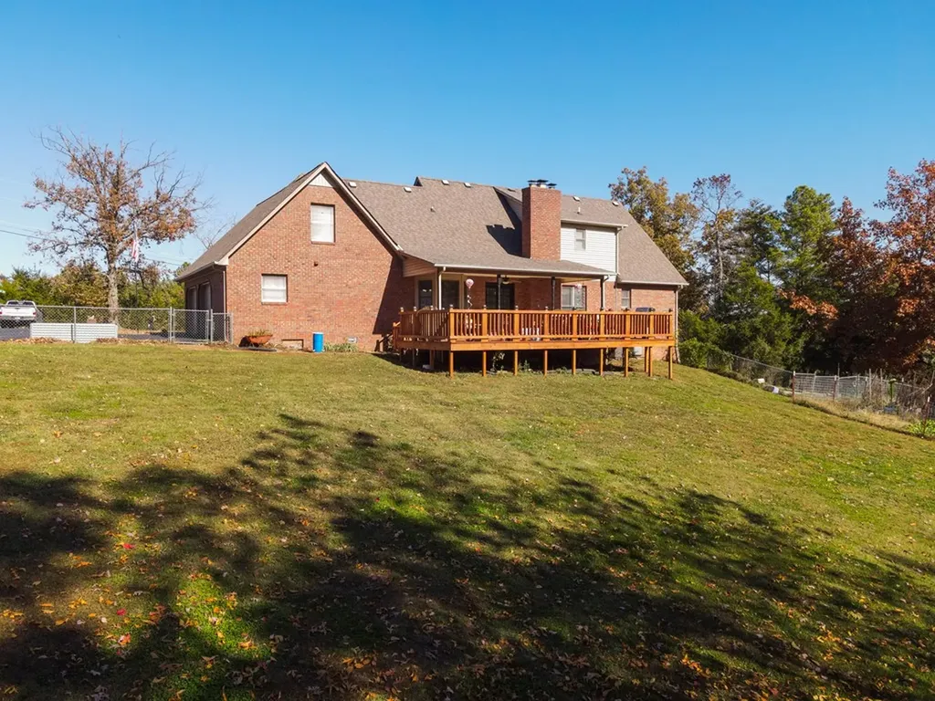 1190 N Allen Road Cookeville TN 38501