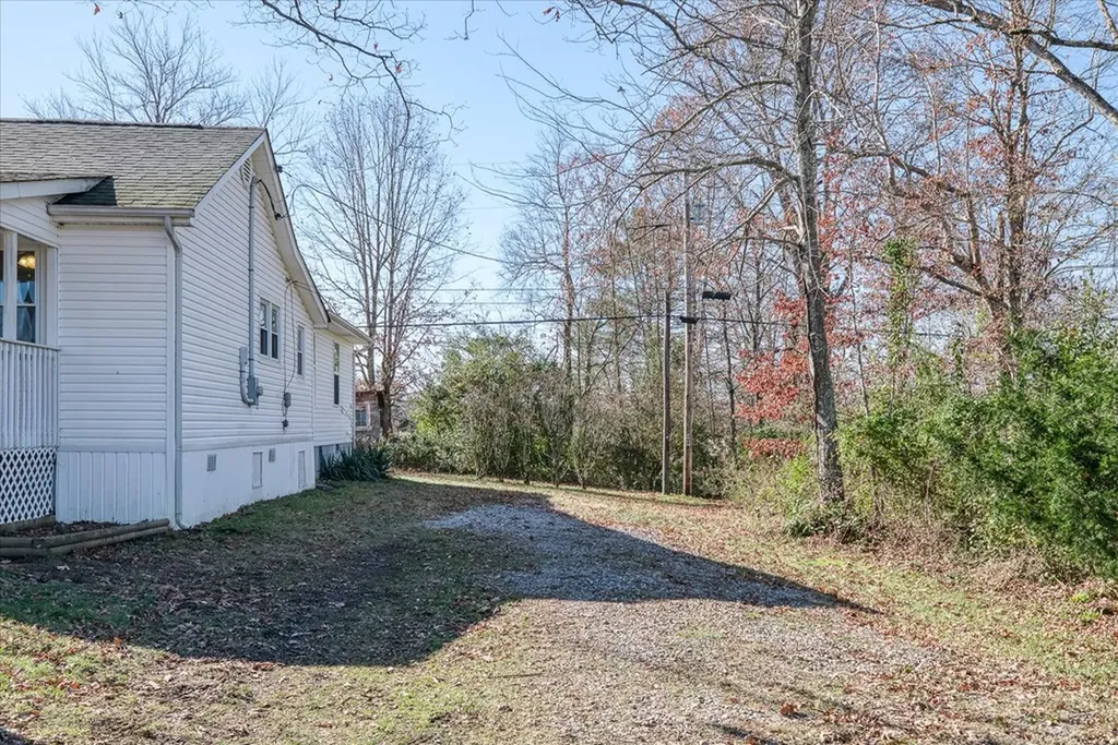 47 Morning Star Lane Crossville TN 38572