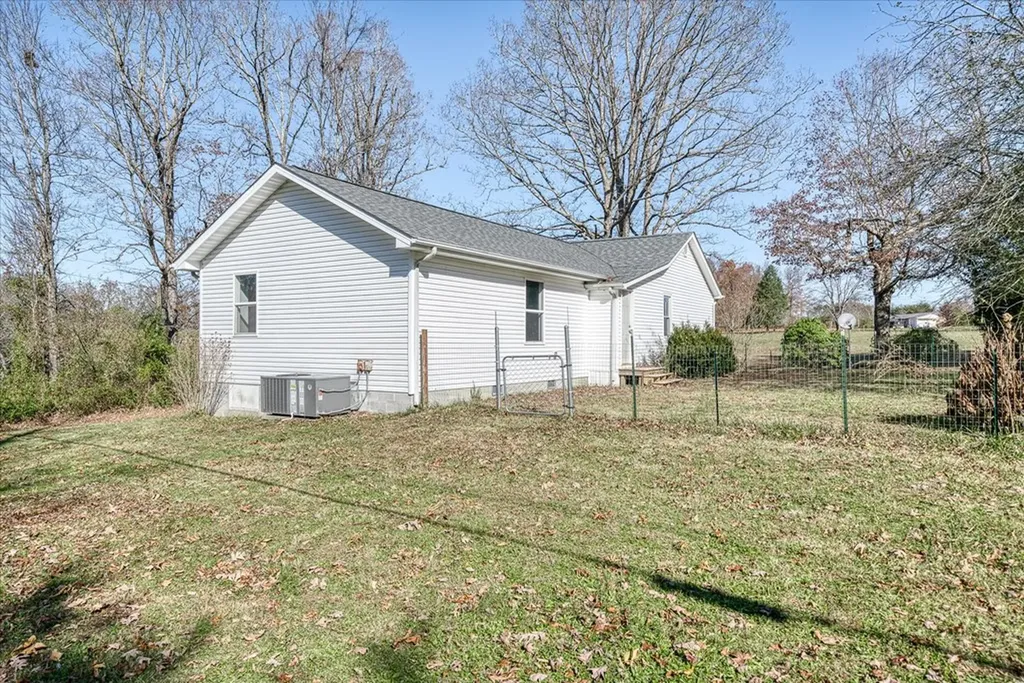 47 Morning Star Lane Crossville TN 38572