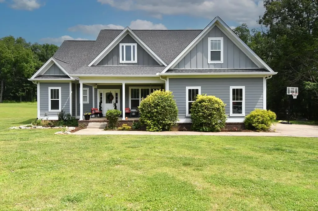 2015 Africa Road Lebanon TN 37087