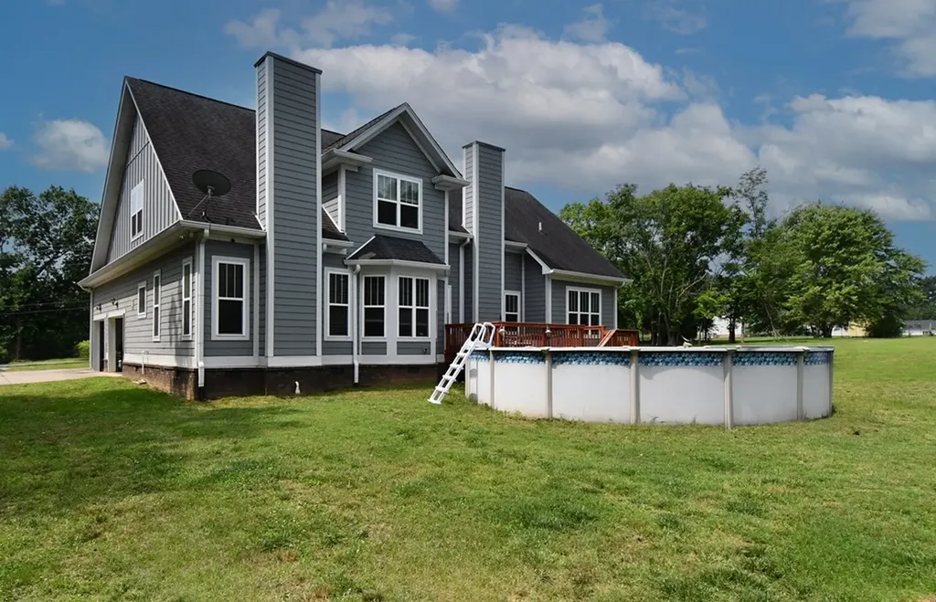 2015 Africa Road Lebanon TN 37087