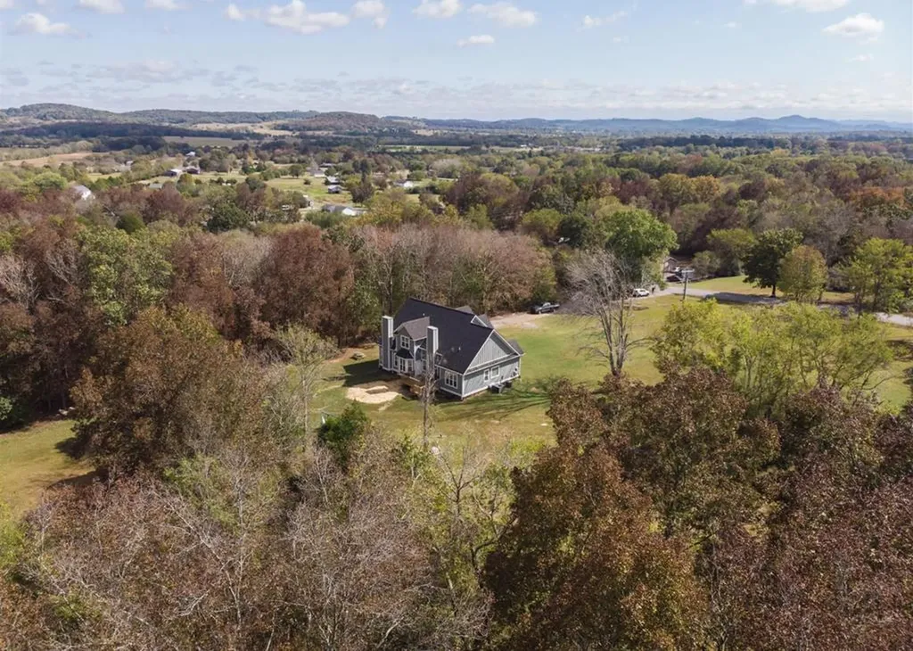 2015 Africa Road Lebanon TN 37087