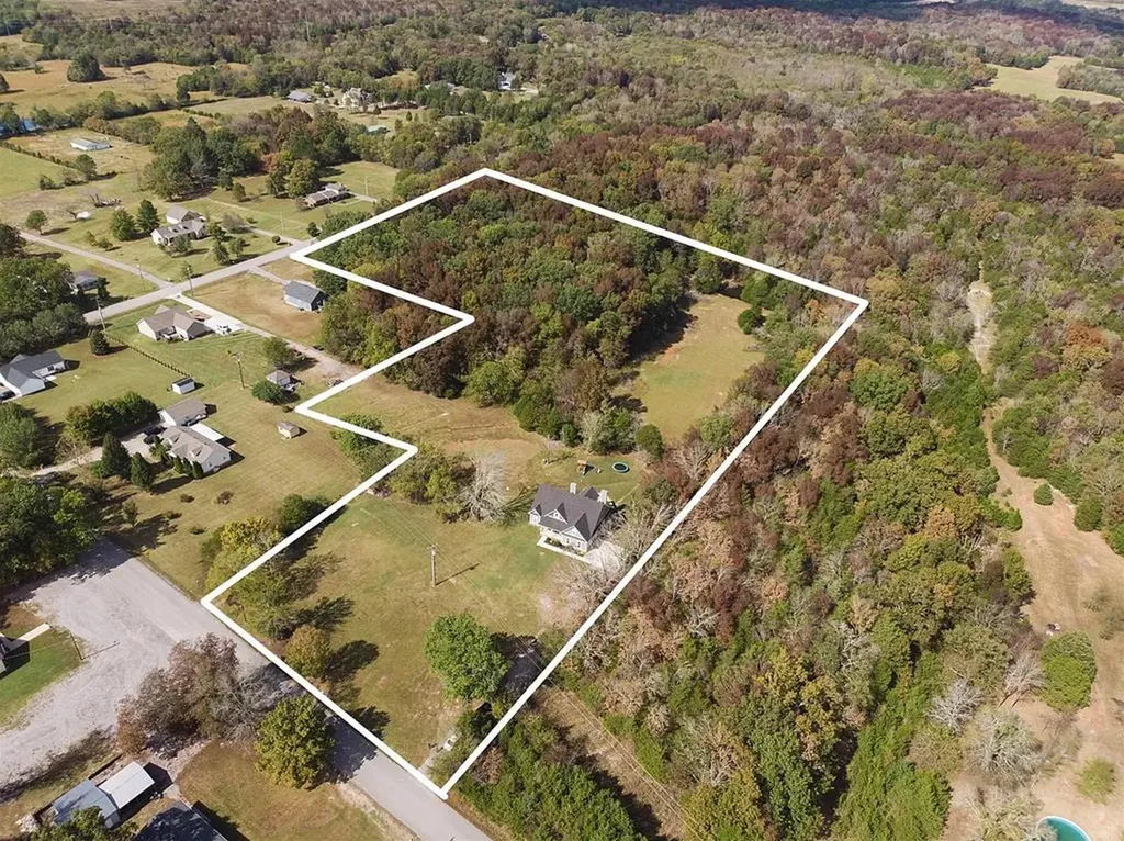 2015 Africa Road Lebanon TN 37087