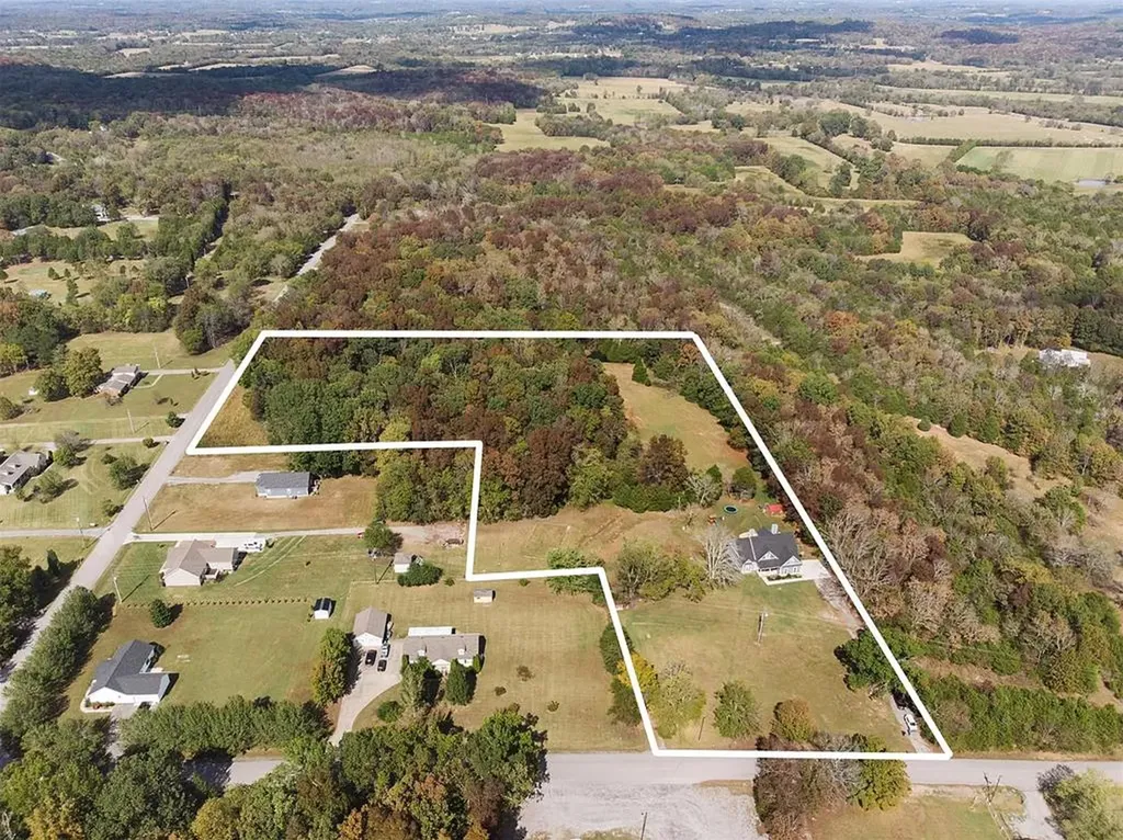 2015 Africa Road Lebanon TN 37087