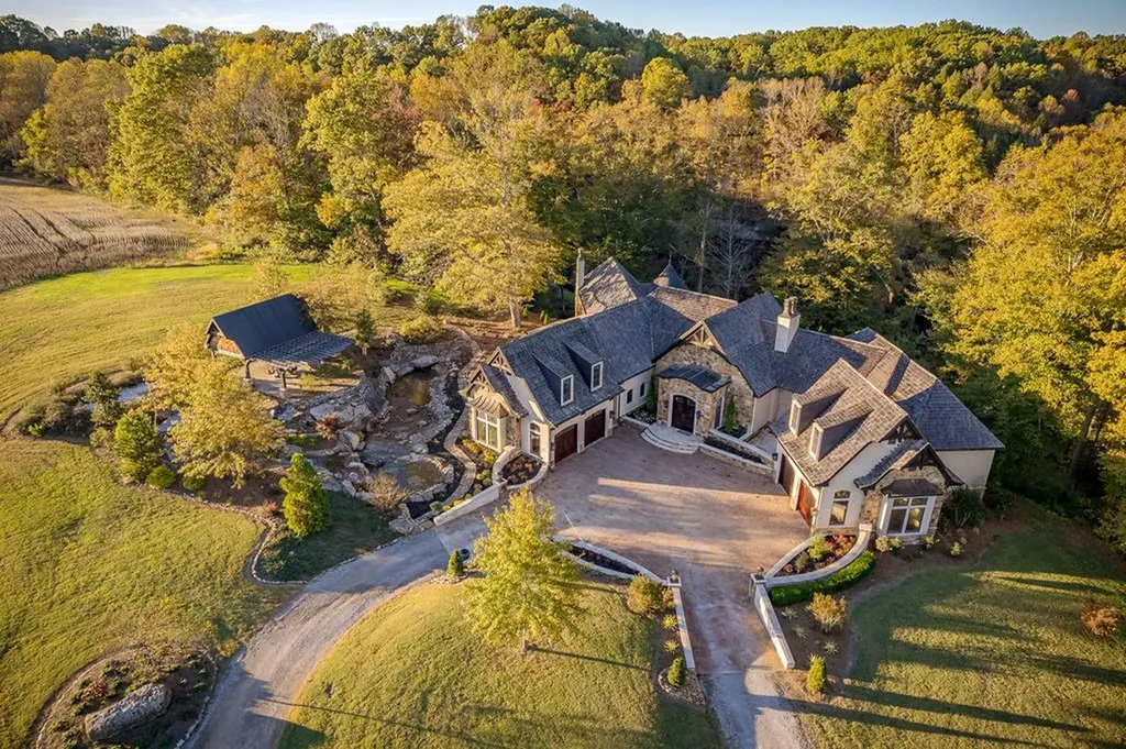 1050 Pine Creek Falls Road Smithville TN 37166