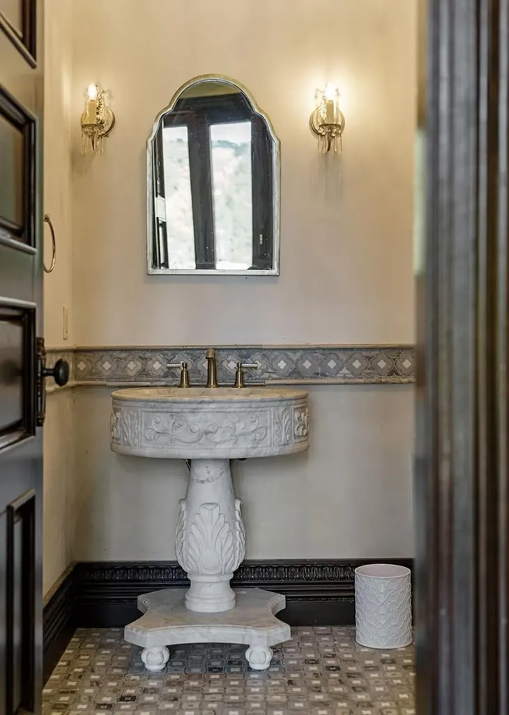 1050 Pine Creek Falls Road Smithville TN 37166