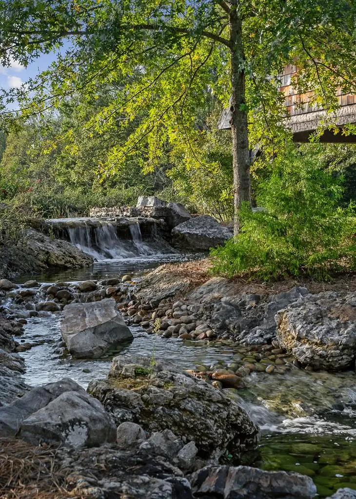 1050 Pine Creek Falls Road Smithville TN 37166