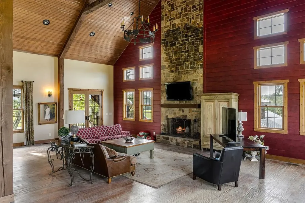 1050 Pine Creek Falls Road Smithville TN 37166