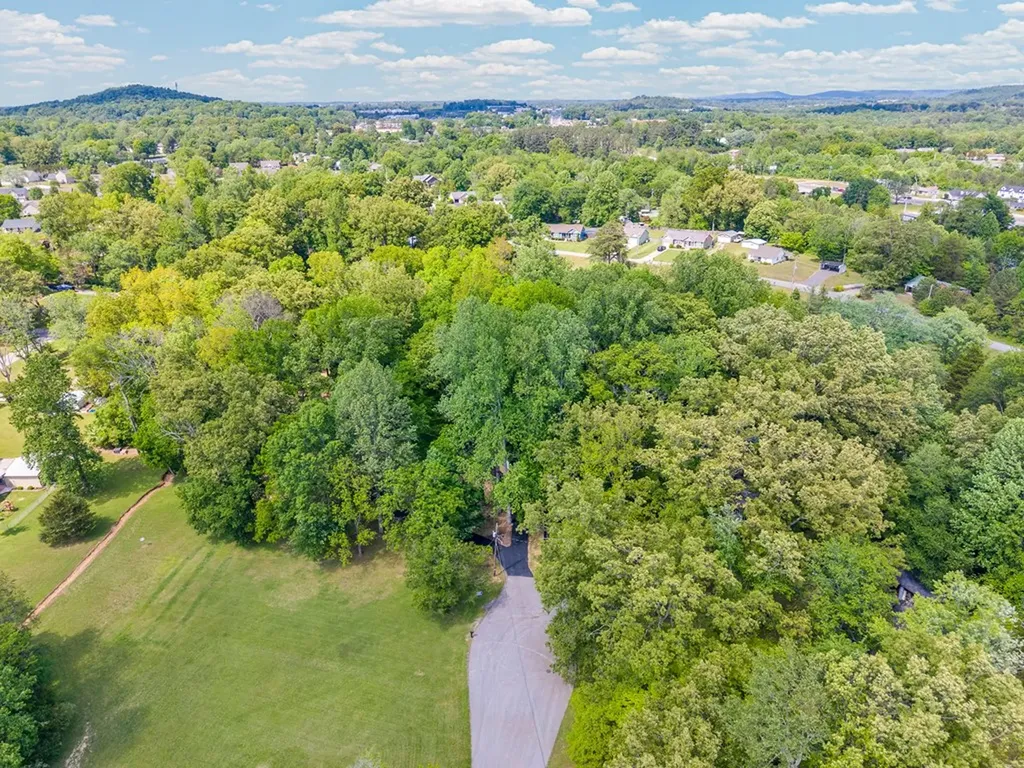 160 Monticello Cookeville TN 38506