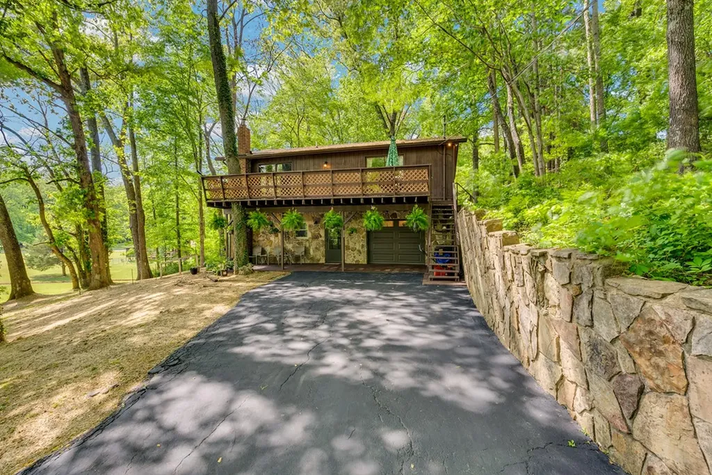 160 Monticello Cookeville TN 38506