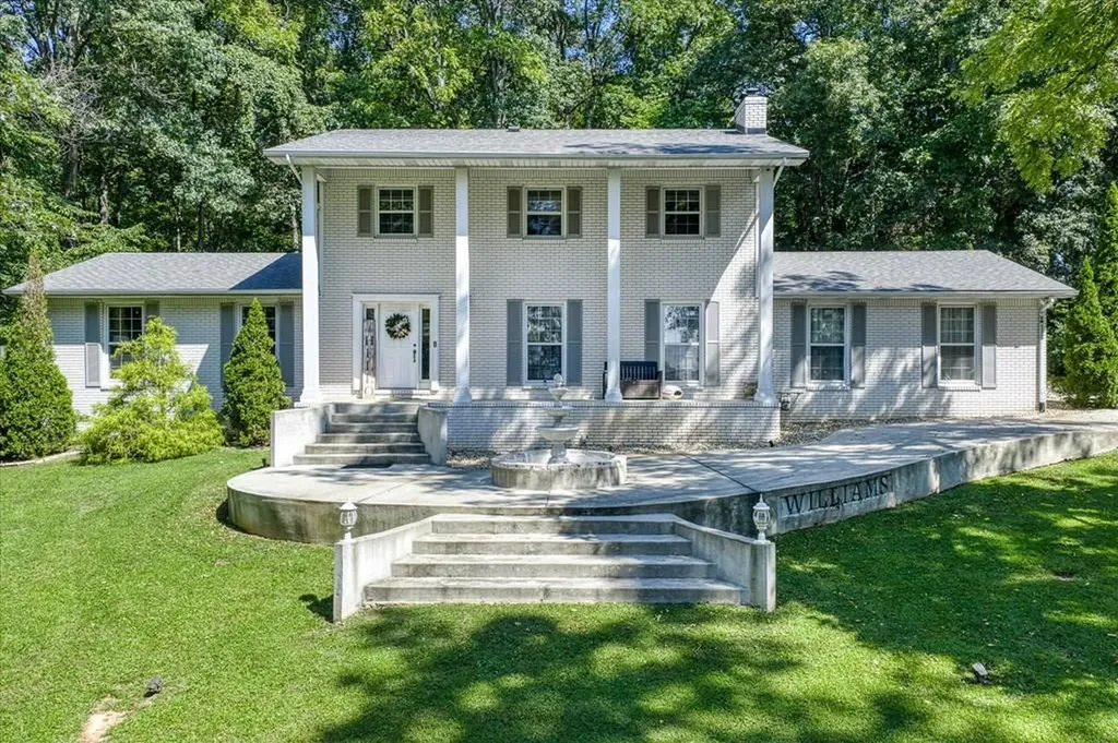 1355 Pilot Cookeville TN 38506