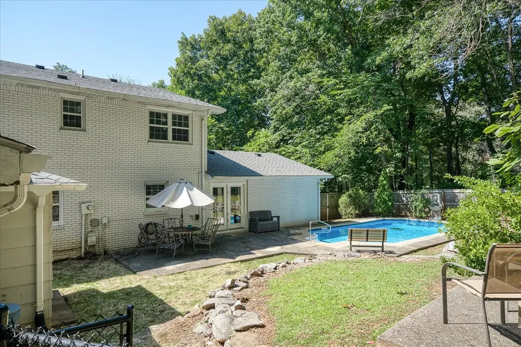 1355 Pilot Cookeville TN 38506