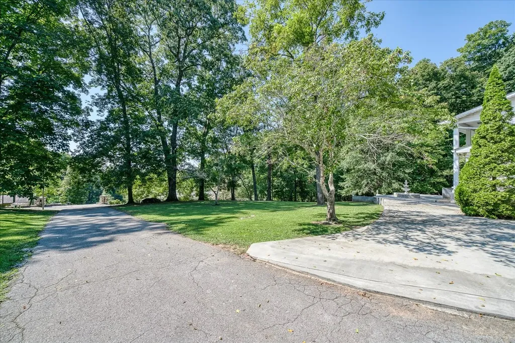 1355 Pilot Cookeville TN 38506