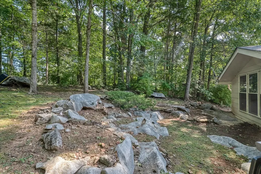 1355 Pilot Cookeville TN 38506