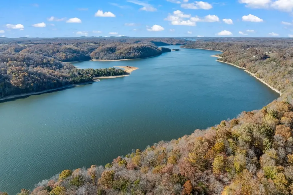 312 Cosby Parris Road Byrdstown TN 38549