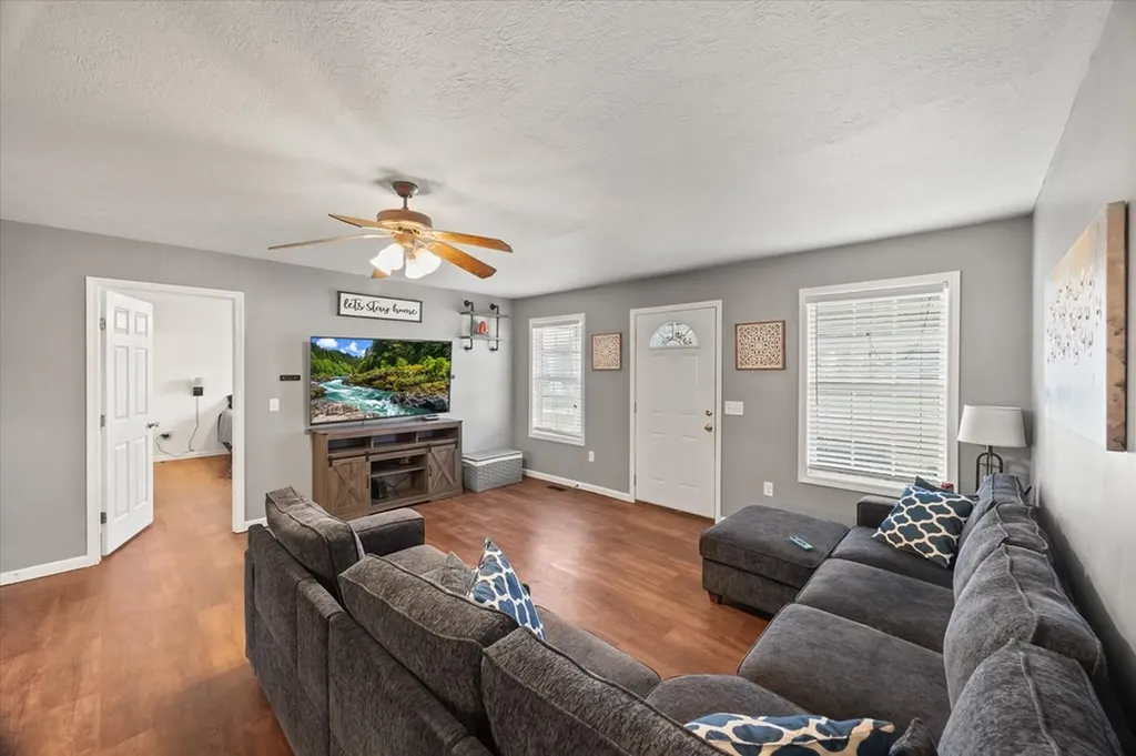 6223 Cheyenne Trail Baxter TN 38544