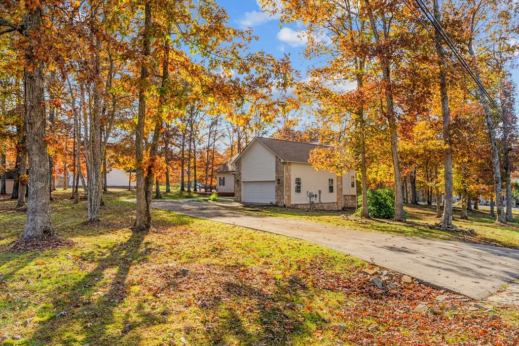 42 Forest Crossover Drive Crossville TN 38555