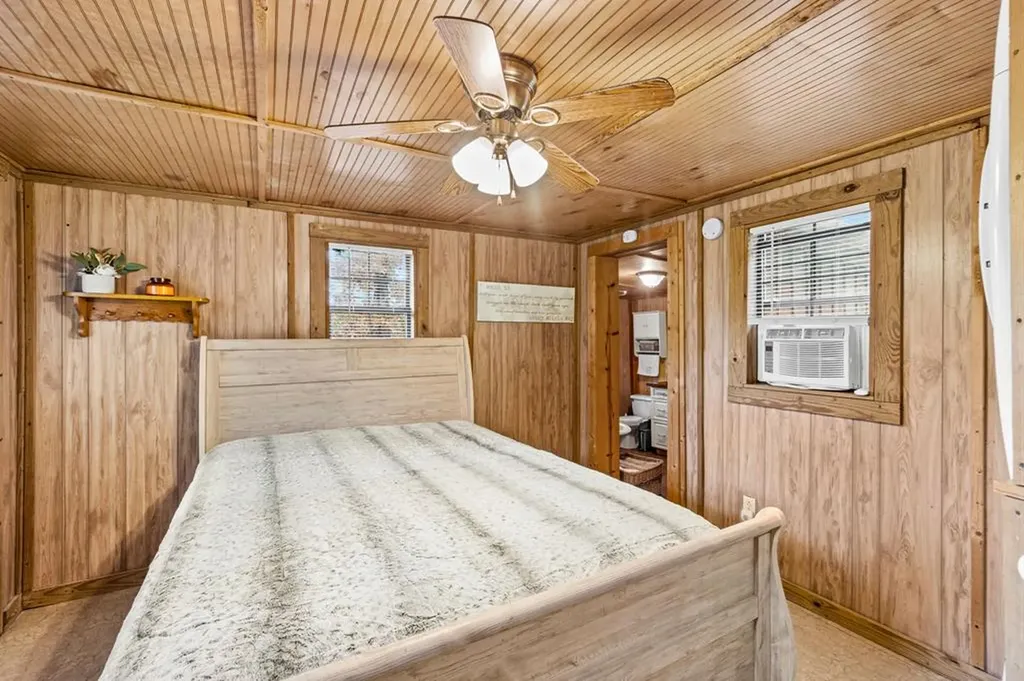 215 Roughshod Lane Hilham TN 38568