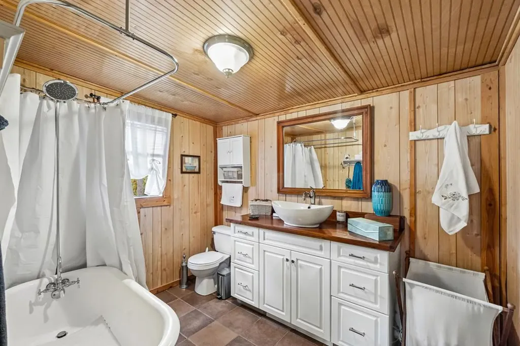 215 Roughshod Lane Hilham TN 38568