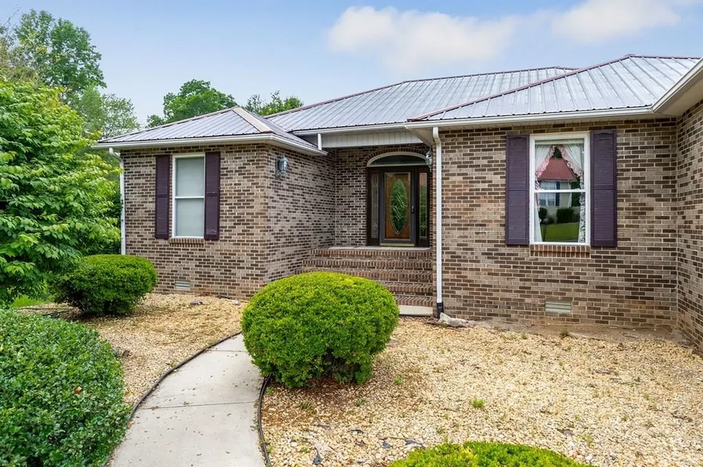 296 Idlewild Drive Sparta TN 38583