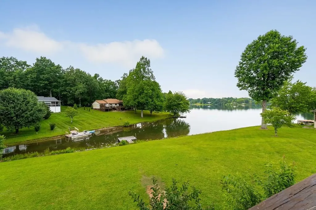 296 Idlewild Drive Sparta TN 38583