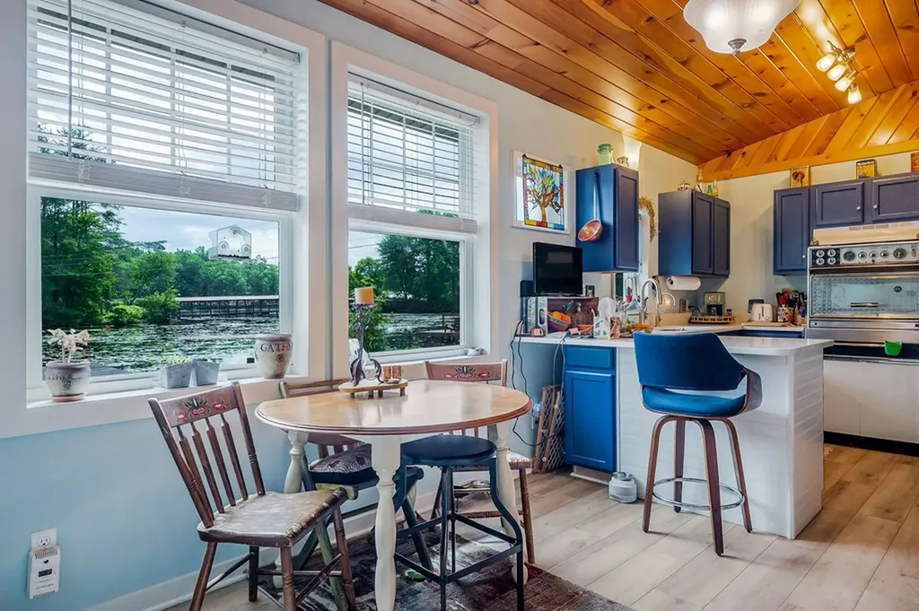 179 Holiday Lane Sparta TN 38583