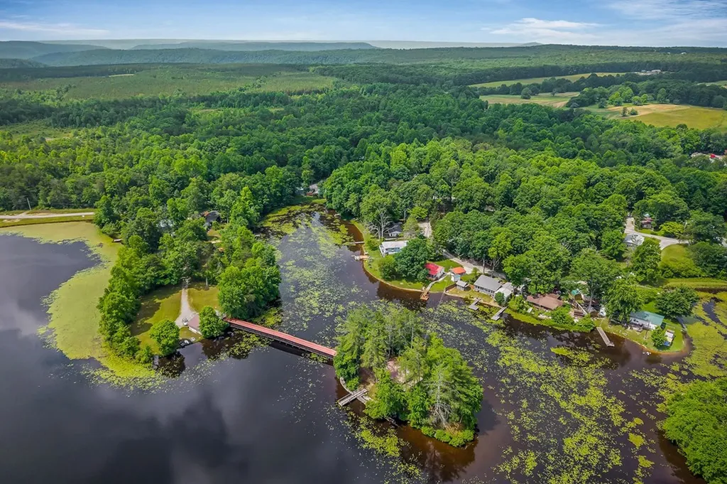 179 Holiday Lane Sparta TN 38583