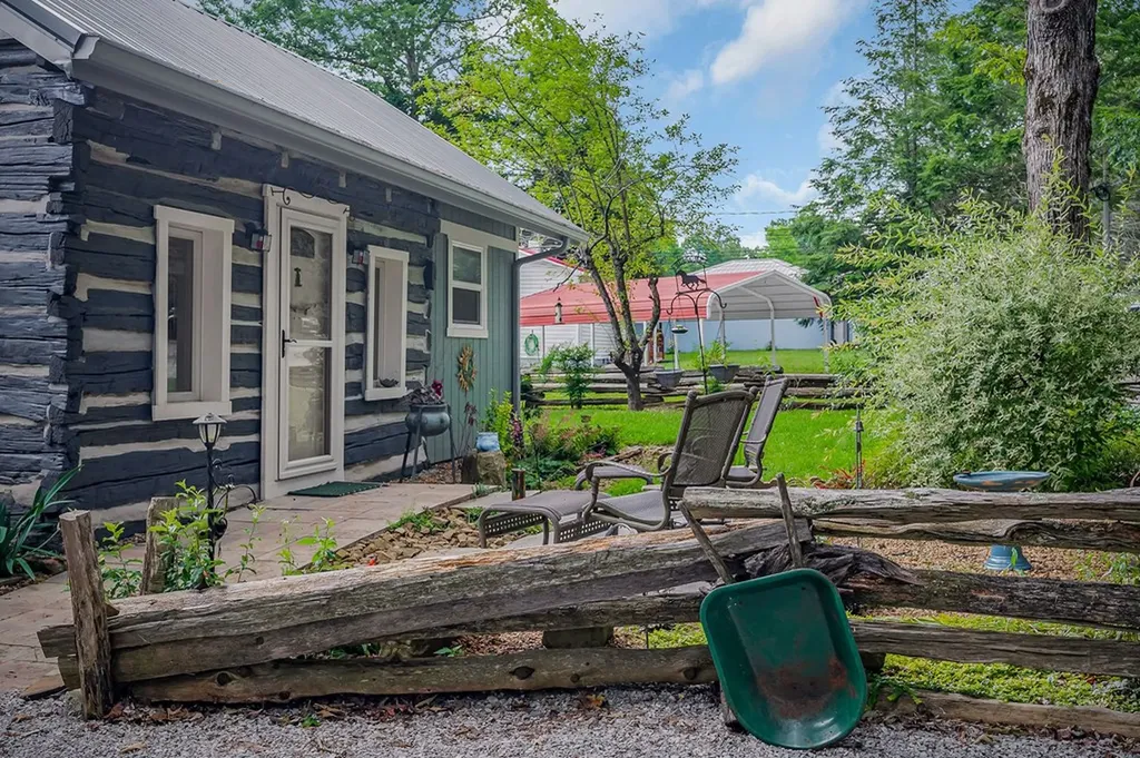 179 Holiday Lane Sparta TN 38583