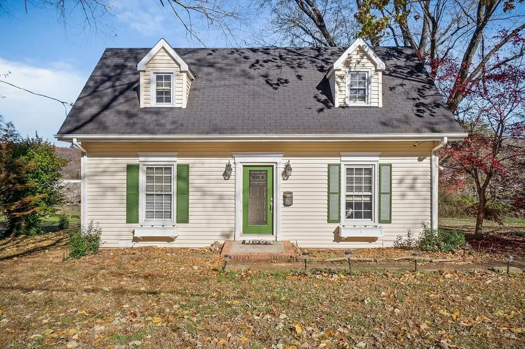 816 Peach Drive Livingston TN 38570