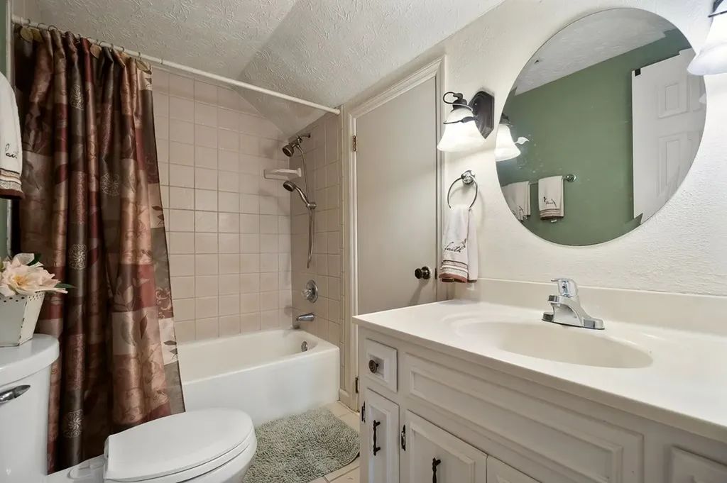 816 Peach Drive Livingston TN 38570