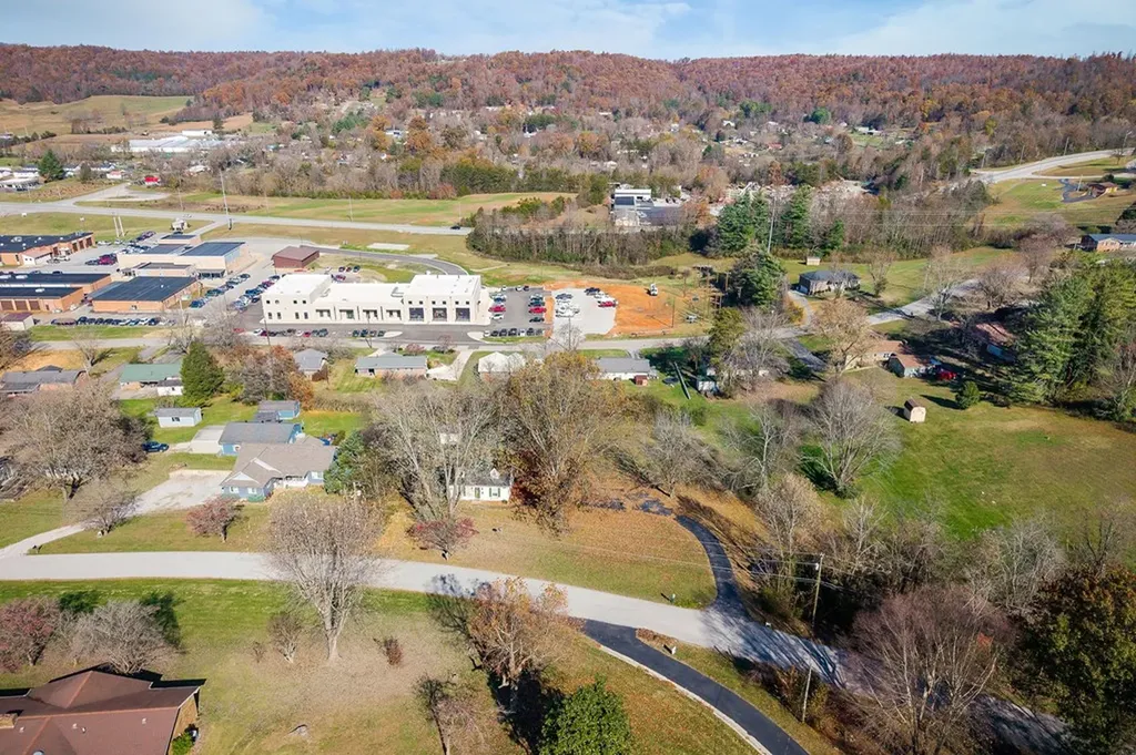 816 Peach Drive Livingston TN 38570