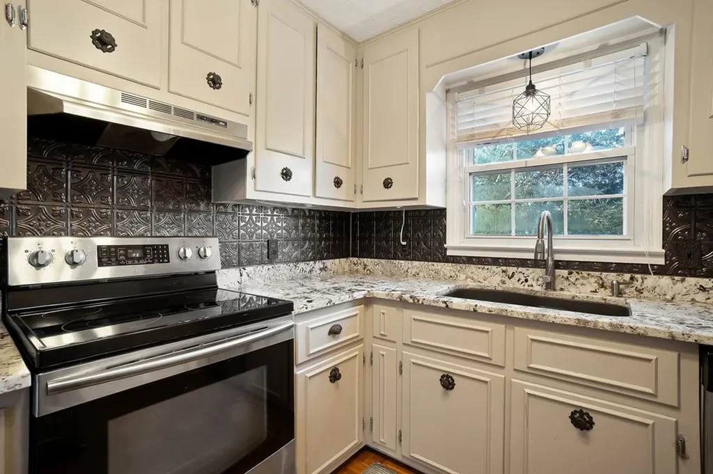 816 Peach Drive Livingston TN 38570