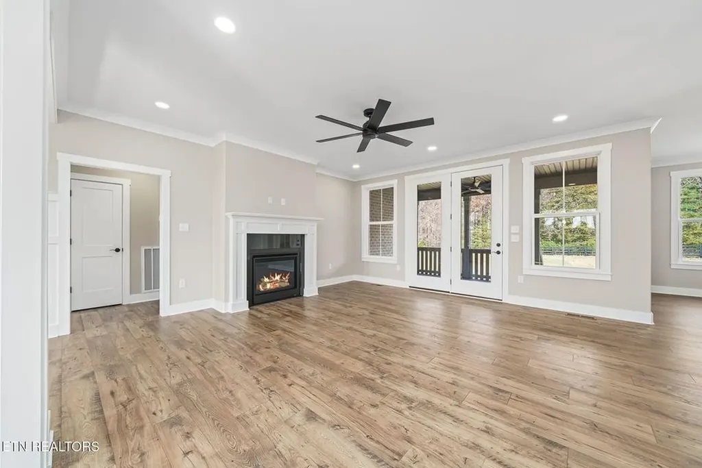 279 Catoosa Ridge Drive Crossville TN 38571