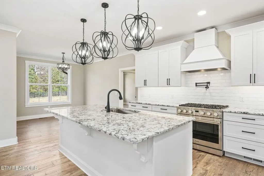 279 Catoosa Ridge Drive Crossville TN 38571