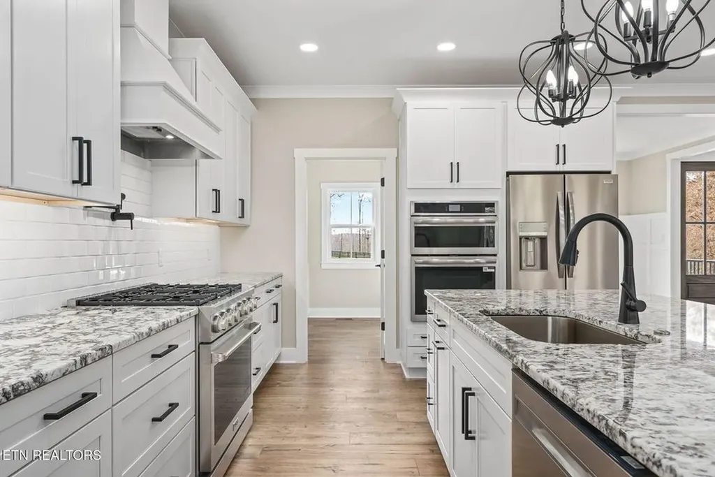 279 Catoosa Ridge Drive Crossville TN 38571