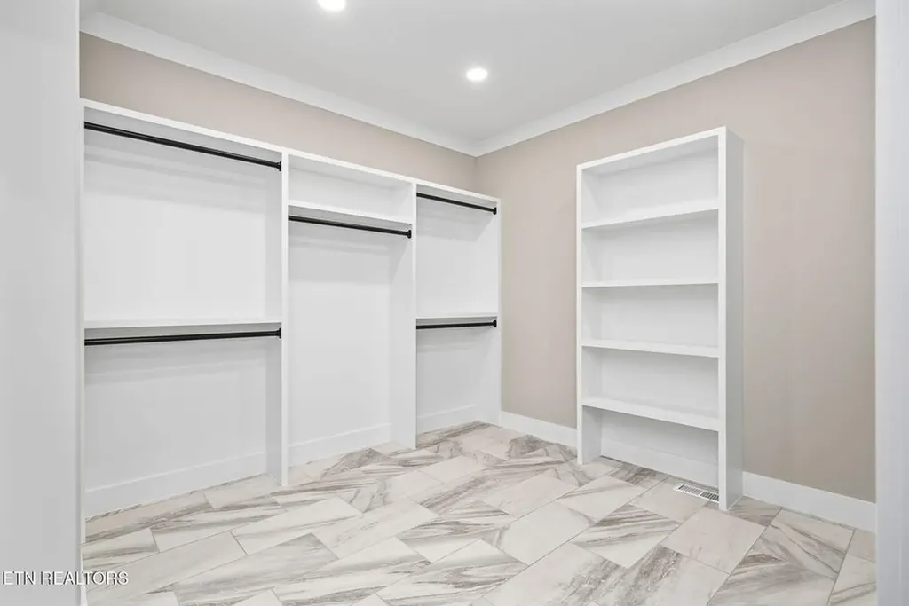 279 Catoosa Ridge Drive Crossville TN 38571