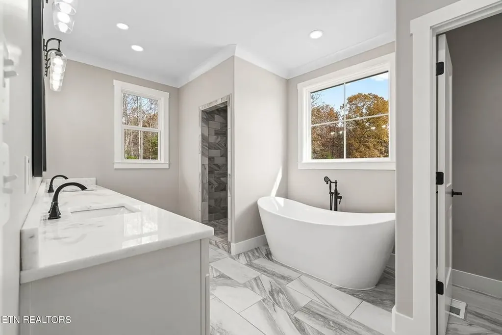 279 Catoosa Ridge Drive Crossville TN 38571