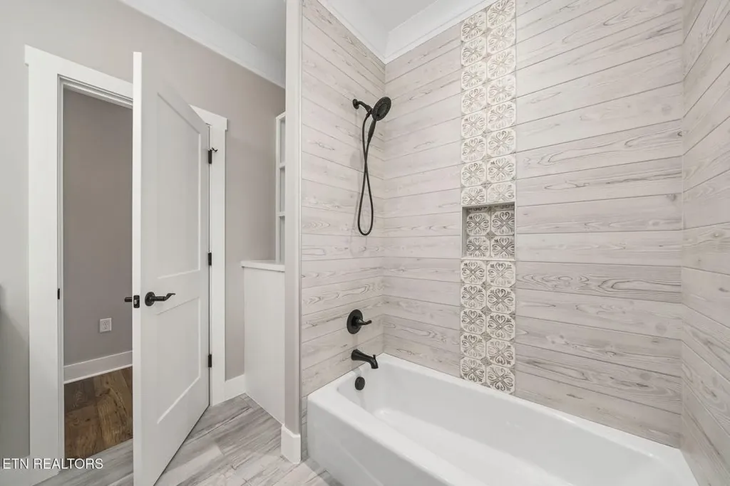 279 Catoosa Ridge Drive Crossville TN 38571