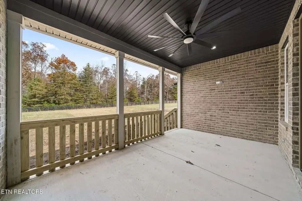 279 Catoosa Ridge Drive Crossville TN 38571