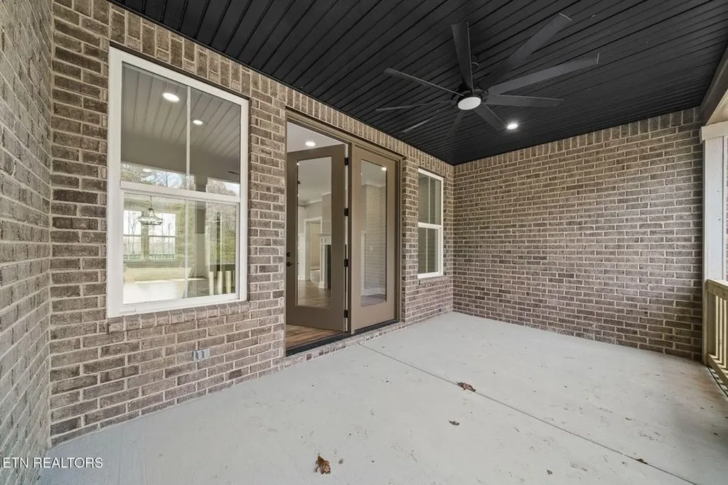 279 Catoosa Ridge Drive Crossville TN 38571